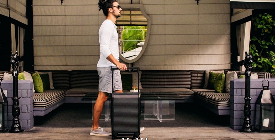 What sets Trunkster’s smart suitcase apart from other smart luggage is the way you open it. 