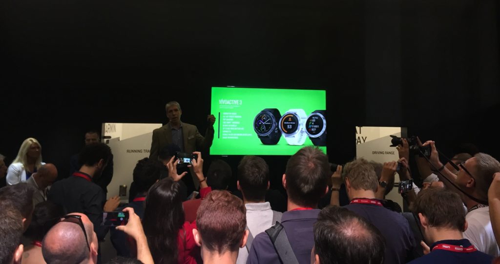 Garmin vivoactive vivosport vivomove launch